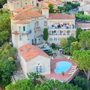 Le Chateau Des Costes Gasthof